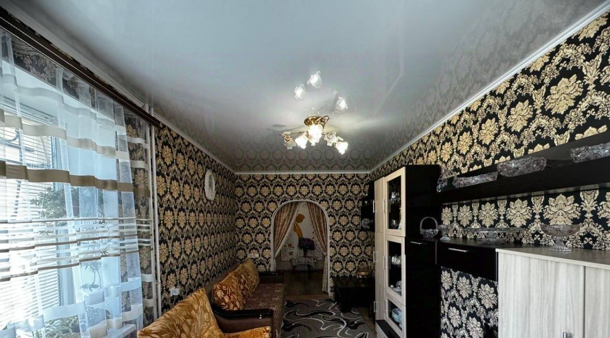 квартира г Саратов р-н Волжский пр-д 1-й им Скоморохова Н.М. 28а фото 3