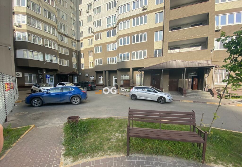 квартира г Брянск р-н Фокинский пр-кт Московский 68 фото 2