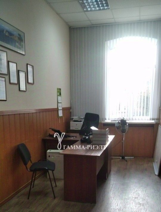 офис г Саратов р-н Октябрьский ул им Горького А.М. 21 фото 1