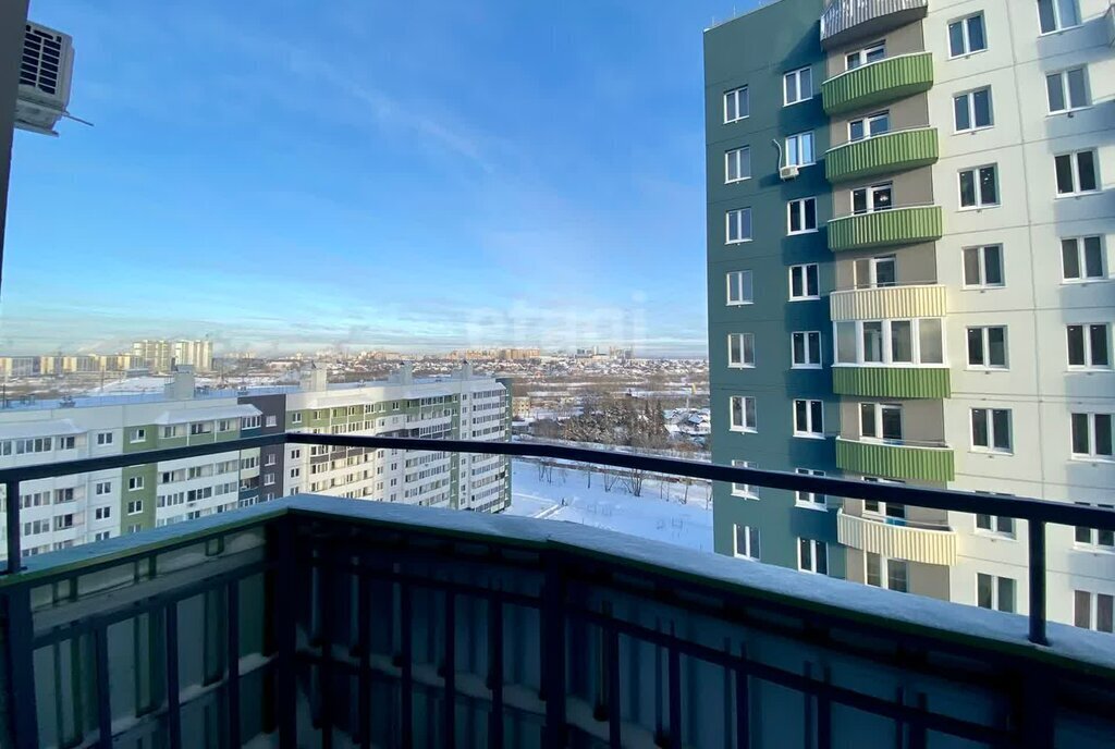 квартира г Тюмень ул Героев космоса 17 фото 6