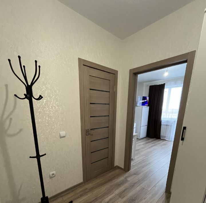 квартира г Омск р-н Кировский ул Дианова 34а фото 9