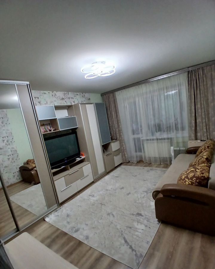 квартира г Омск р-н Центральный ул Декабристов 100 фото 2