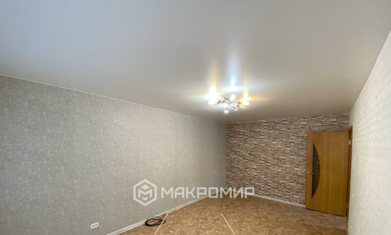квартира г Челябинск ул Молодогвардейцев 64а фото 10