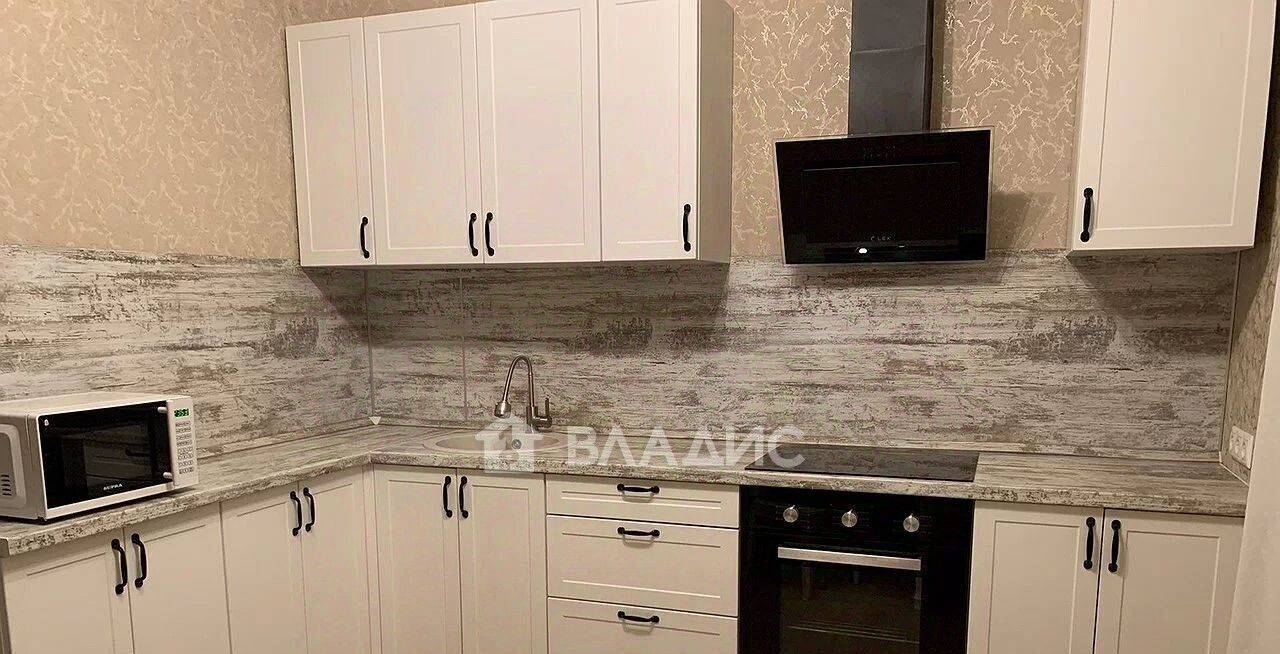 квартира г Нижний Новгород Горьковская ул Маршала Баграмяна 4 фото 1
