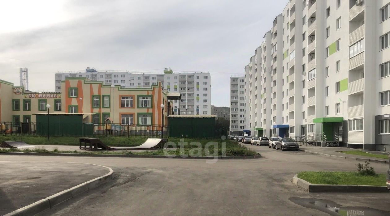 квартира г Саратов р-н Ленинский ул им Михаила Булгакова 4а фото 3