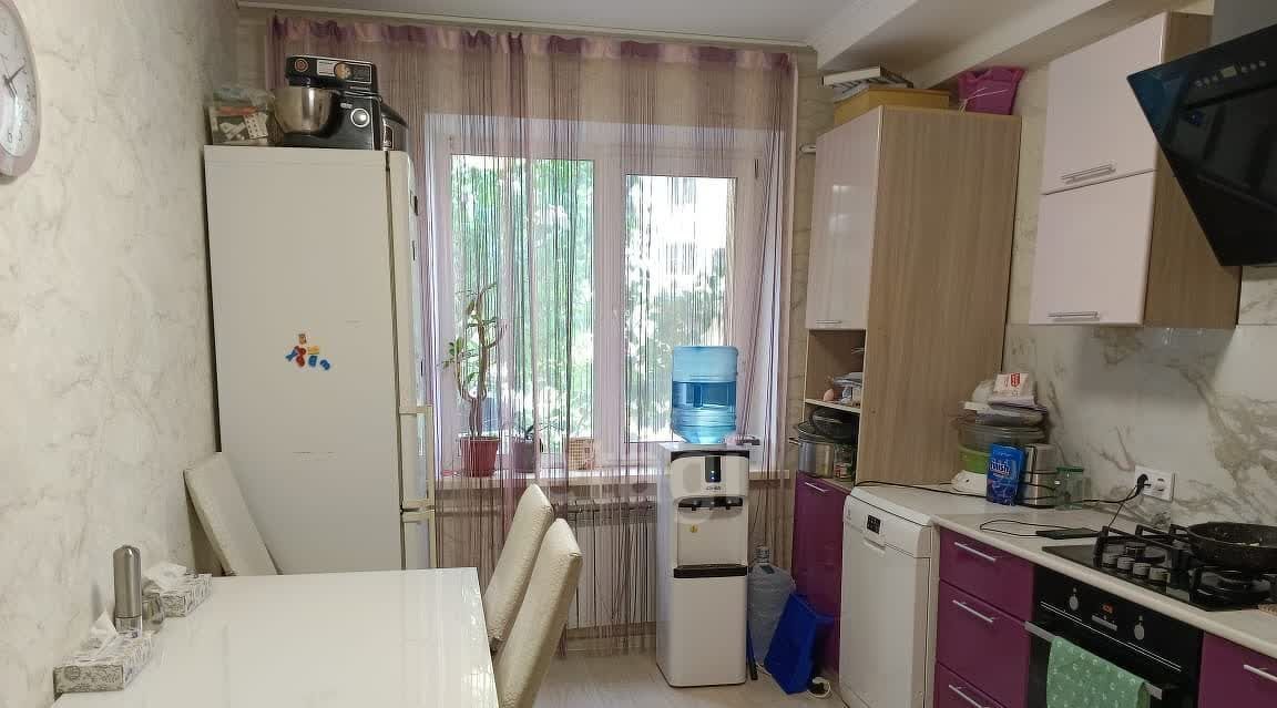 квартира г Саратов р-н Волжский ул им Исаева Н.В. 3 фото 4