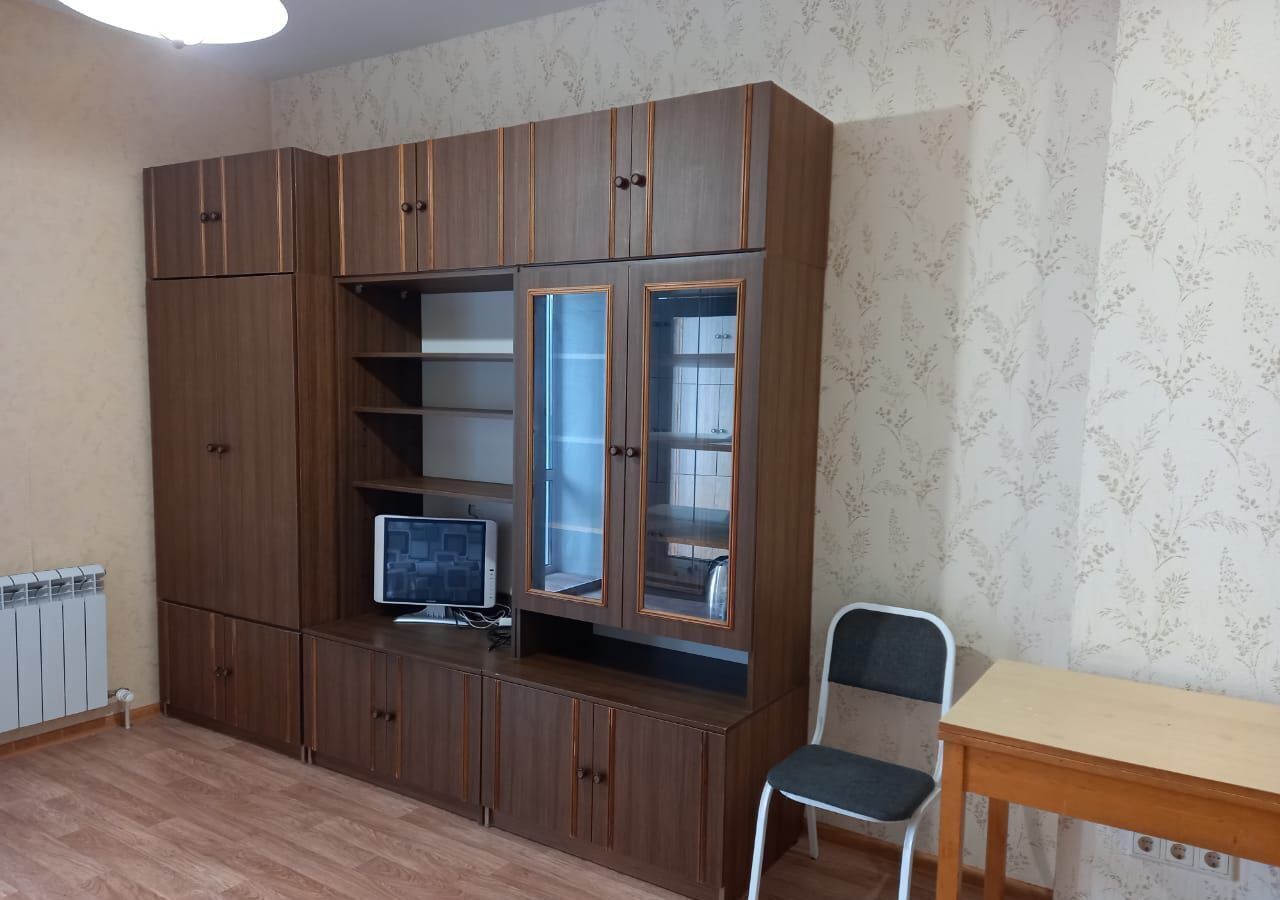 квартира г Омск р-н Кировский ул Перелета 33 фото 8