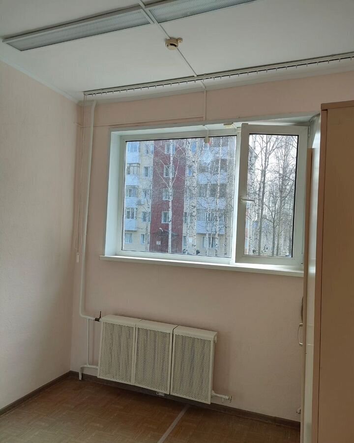 офис г Нефтеюганск 3-й мкр-н, 6, Тюменская обл. фото 2