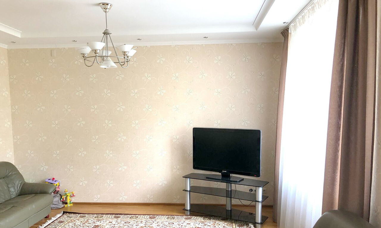 квартира г Брянск ул Дуки 62 фото 1
