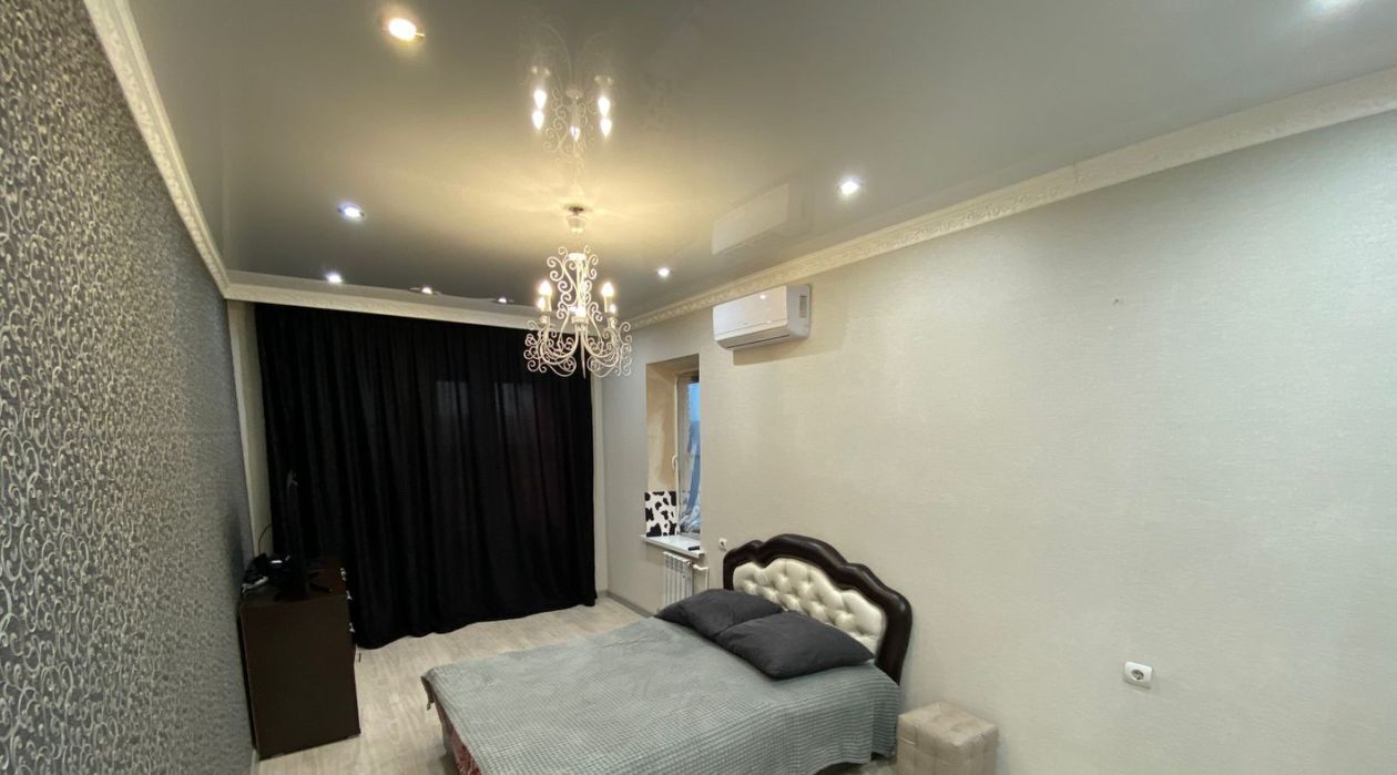 квартира г Астрахань р-н Кировский ул Куликова 85к/3 фото 1