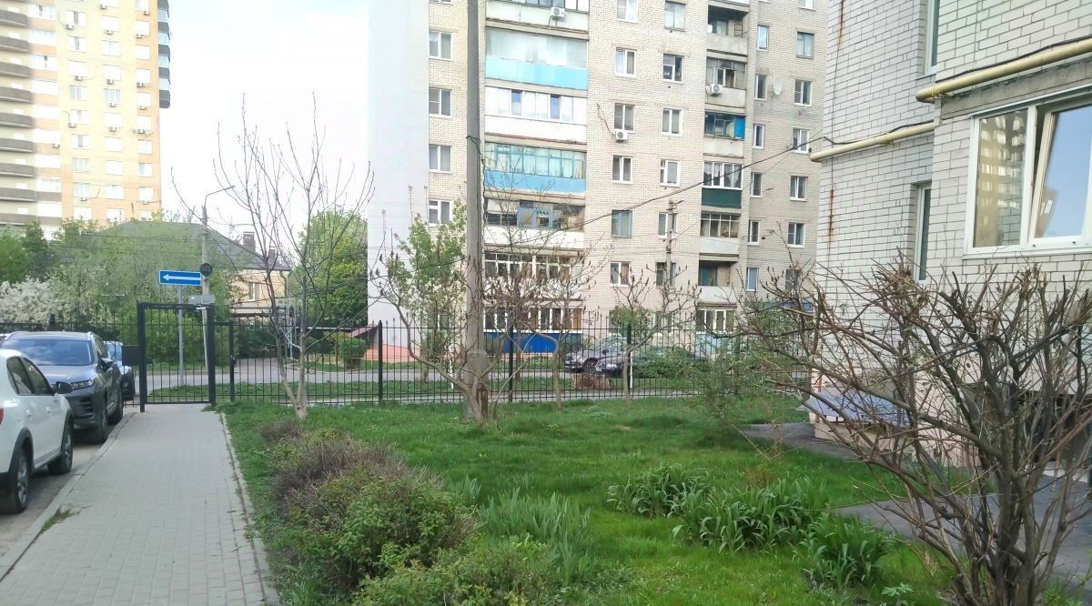 квартира г Курск р-н Центральный ул Большевиков 97 фото 16
