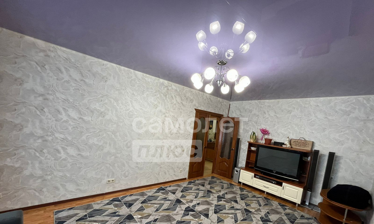 квартира г Астрахань р-н Кировский ул Куликова 25 фото 2