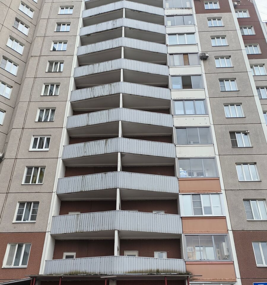 квартира р-н Гатчинский г Гатчина ул Рощинская 1а фото 2