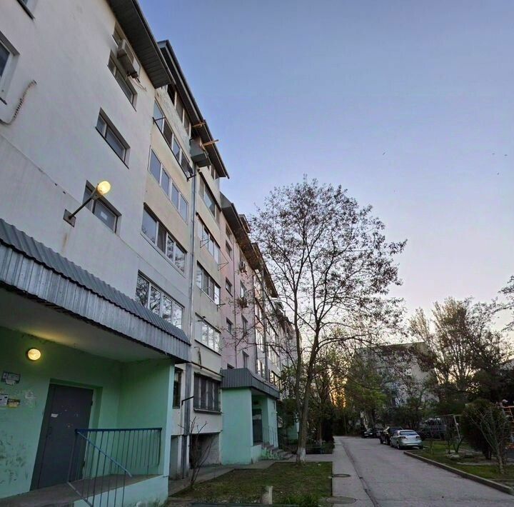 квартира г Феодосия б-р Старшинова 8а фото 2