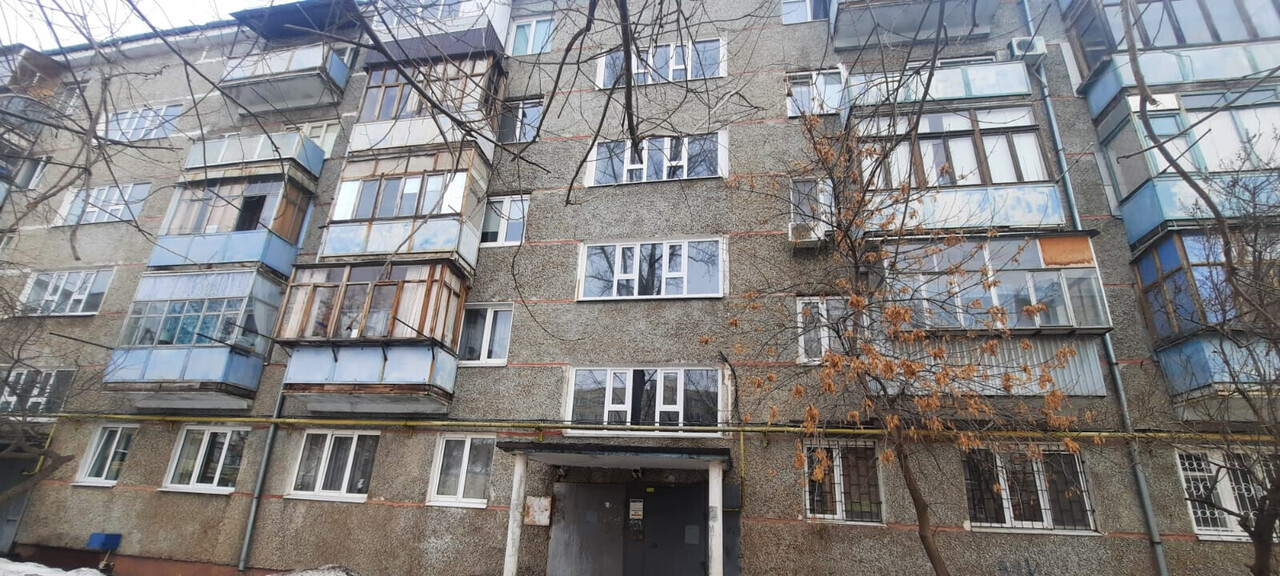 квартира г Оренбург р-н Дзержинский ул Братская 1а фото 1