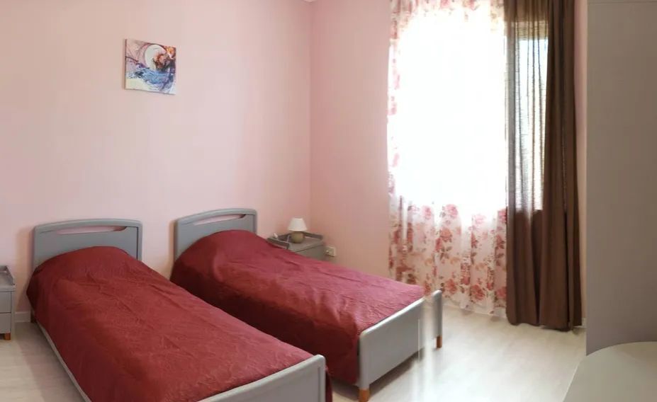 комната г Ялта пгт Восход ул Наташинская 8б фото 1