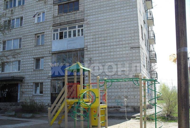 комната г Новосибирск р-н Первомайский ул Шукшина 17 фото 2
