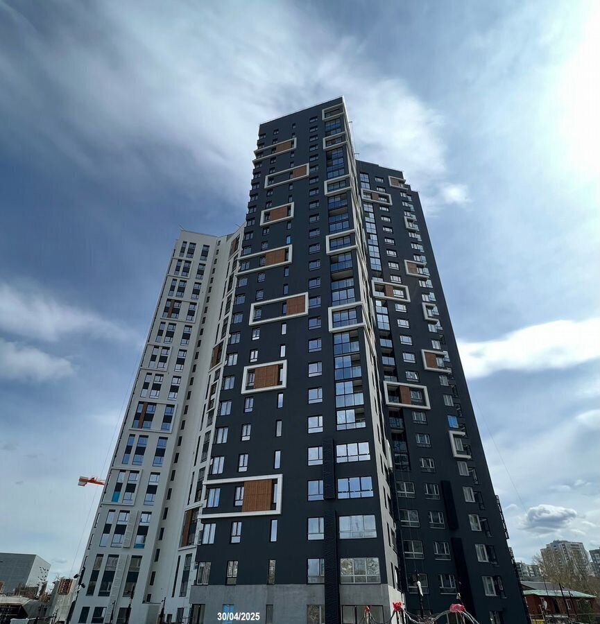 квартира г Екатеринбург р-н Чкаловский Чкаловская ул 8 Марта 204к/8 фото 1