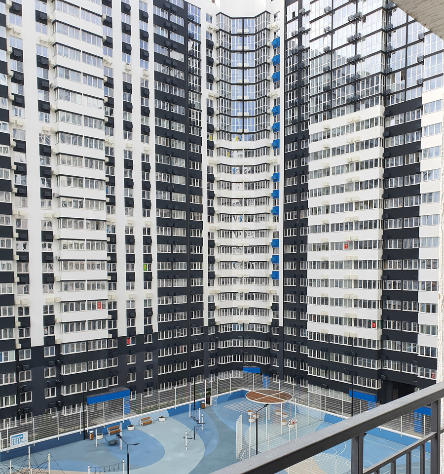 квартира г Новороссийск р-н Центральный ул Куникова 47г фото 1