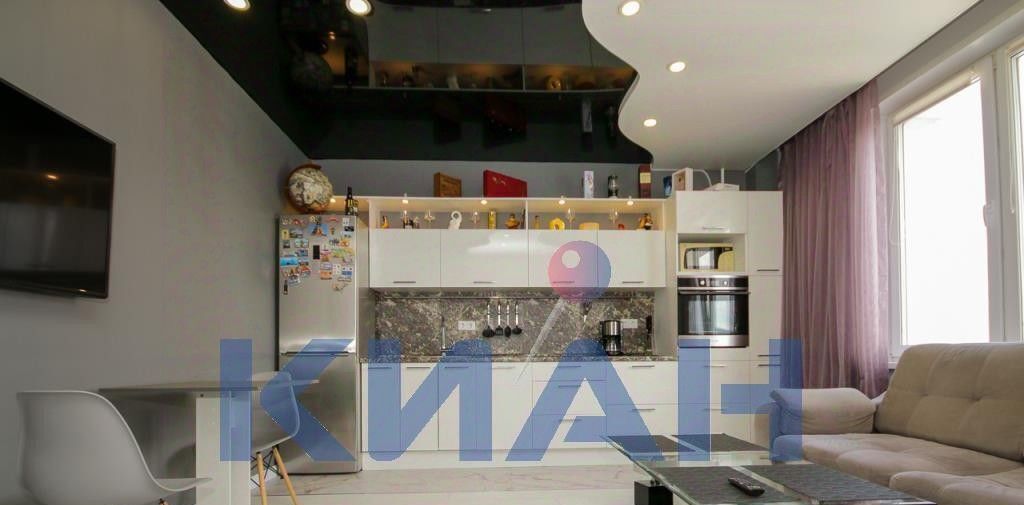 квартира г Красноярск р-н Октябрьский ул Борисова 38 фото 2