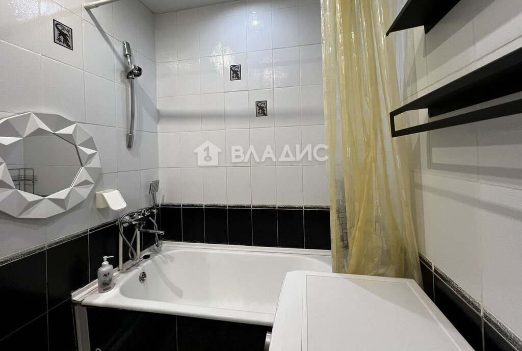квартира г Тобольск р-н мкр 3б 21А фото 6