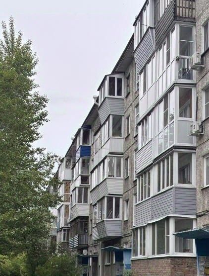 квартира г Омск р-н Октябрьский ул 3-я Молодежная 52 фото 2