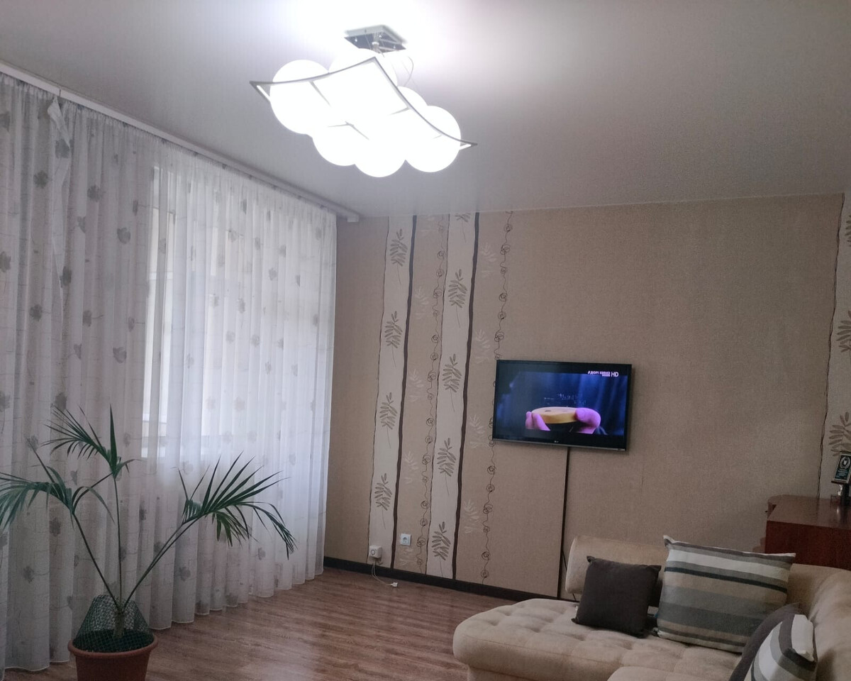 квартира г Екатеринбург р-н Орджоникидзевский Эльмаш пер Теплогорский 10а м-н фото 2