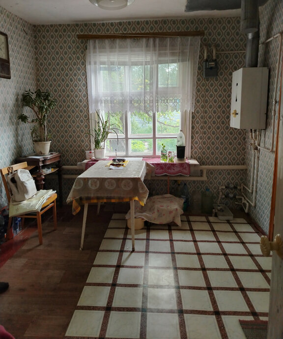дом р-н Миллеровский г Миллерово ул Октябрьская Миллеровское городское поселение фото 5