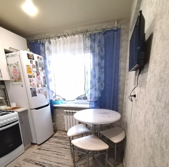 квартира г Омск р-н Октябрьский ул 75 Гвардейской бригады 18б фото 9