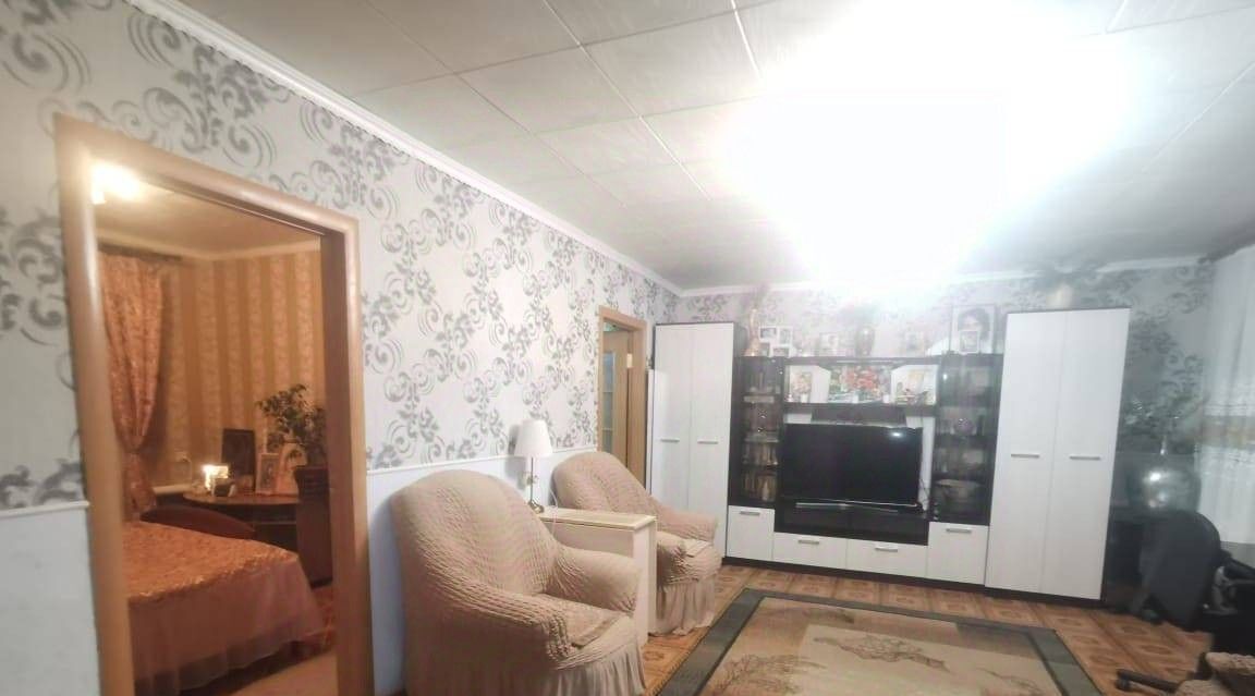 дом р-н Белокалитвинский г Белая Калитва ул Петрова фото 2