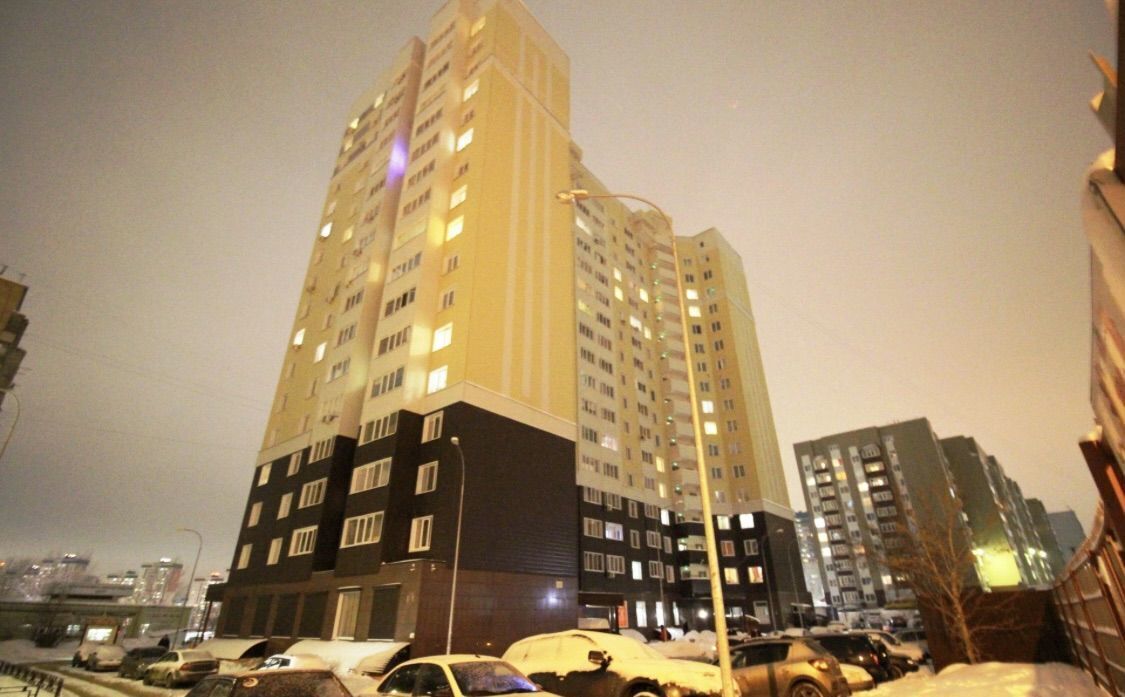 квартира г Оренбург р-н Дзержинский пр-кт Победы 170 фото 17