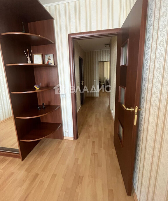 комната г Калининград р-н Московский ул Интернациональная 70 фото 3