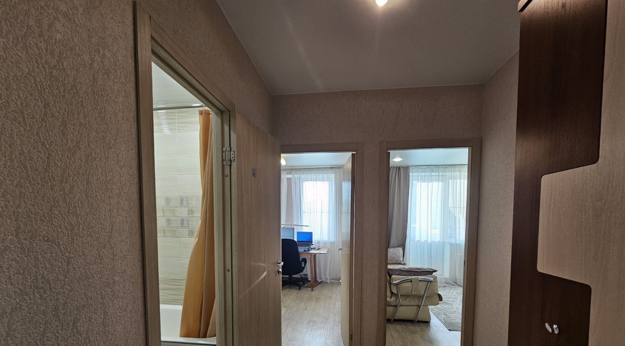 квартира г Волгоград р-н Кировский ул им. Гаря Хохолова 9 фото 11