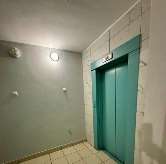 квартира г Омск р-н Кировский пр-кт Комарова 21к/2 фото 2
