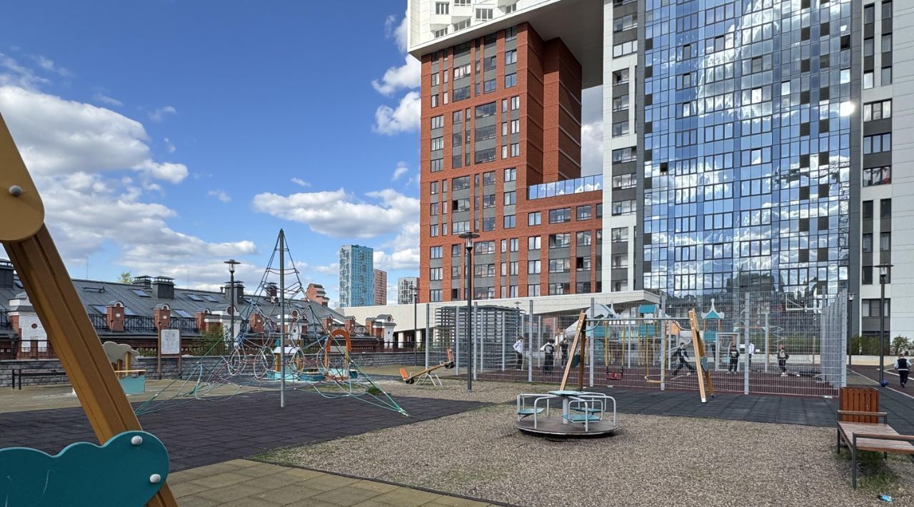 квартира г Екатеринбург Уральская ул Азина 22/7 фото 17