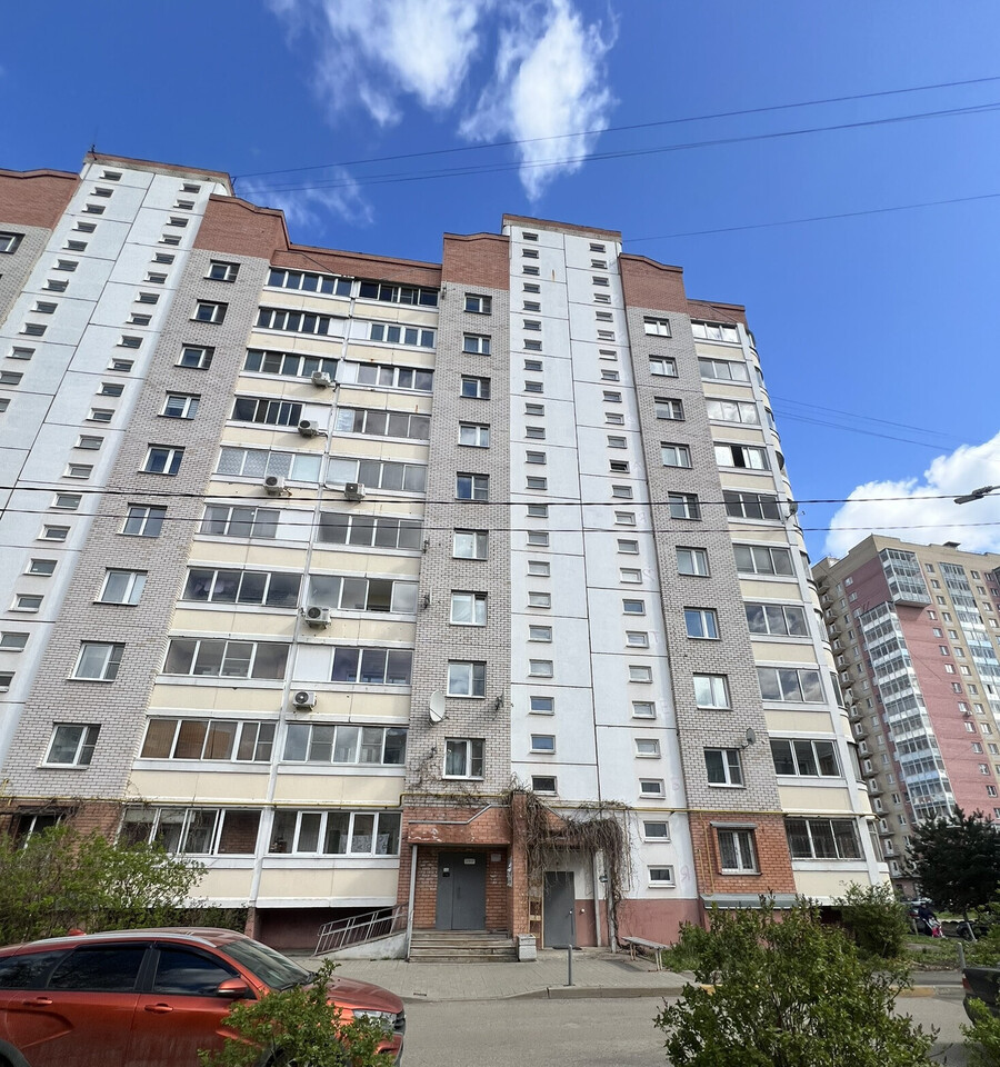 квартира г Ярославль п Сокол р-н Фрунзенский ул Чернопрудная 10/2 м-н фото 1