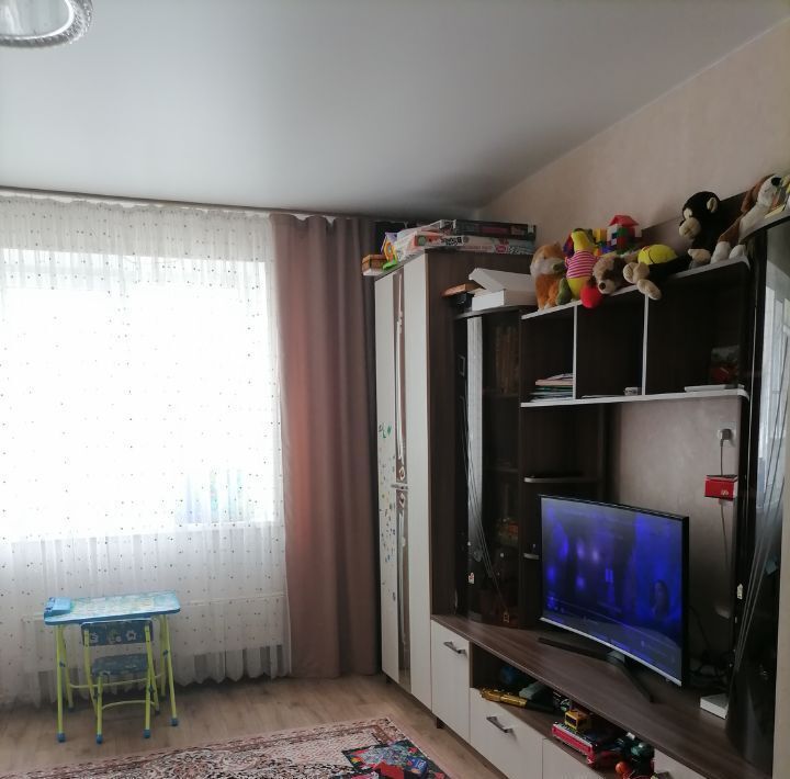 квартира г Омск р-н Кировский ул Дианова 18 фото 4