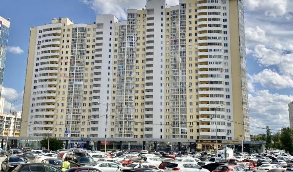 квартира г Екатеринбург р-н Чкаловский Чкаловская ул 8 Марта 167 фото 2