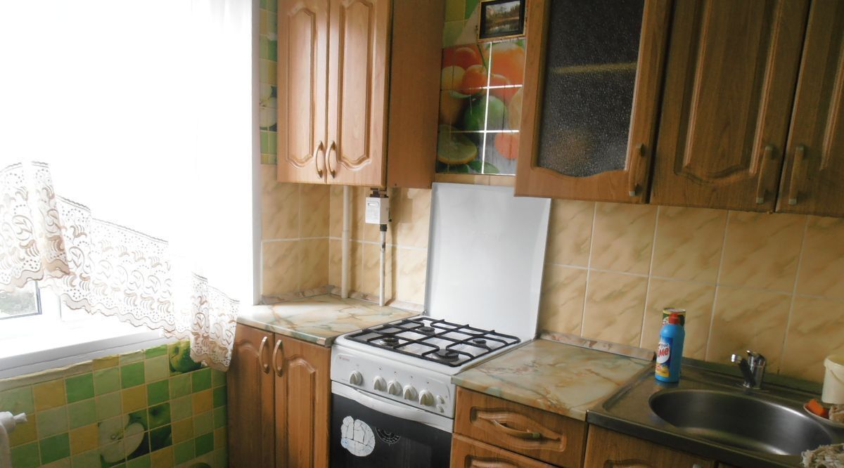 квартира г Омск р-н Октябрьский ул 50-летия ВЛКСМ 2 фото 1