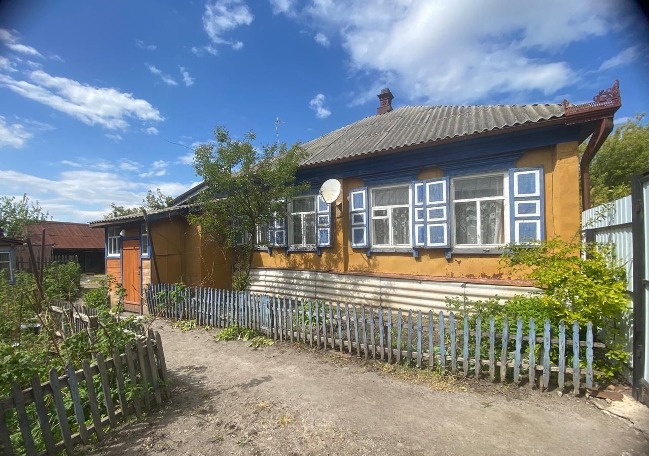 дом р-н Бутурлиновский г Бутурлиновка пл Воли Бутурлиновское городское поселение фото 2