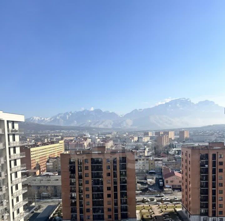 квартира г Владикавказ р-н Затеречный ул Андрея Днепровского 8/5 фото 4