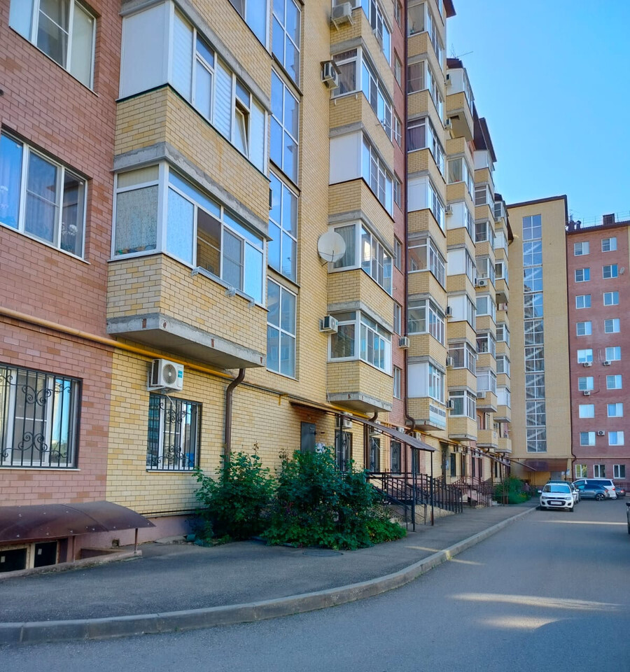 квартира г Горячий Ключ микрорайон Городская Больница ул Ярославского 100б м-н фото 3