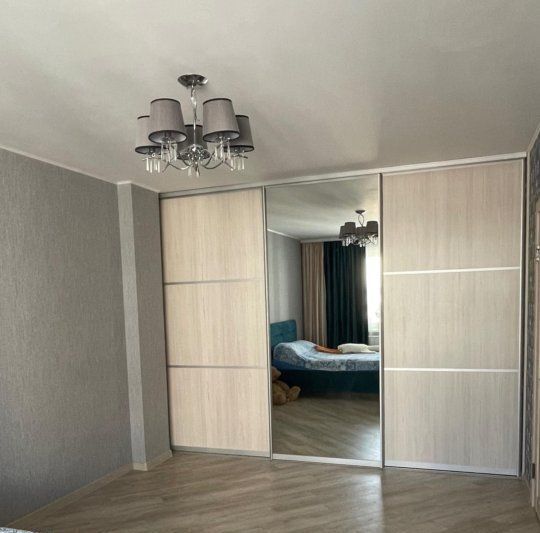 квартира г Красноярск р-н Свердловский ул Карамзина 6 фото 3