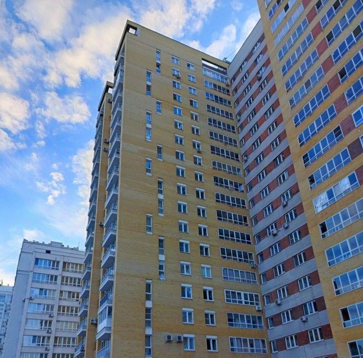 квартира г Екатеринбург Чкаловская ул Чапаева 72а фото 3