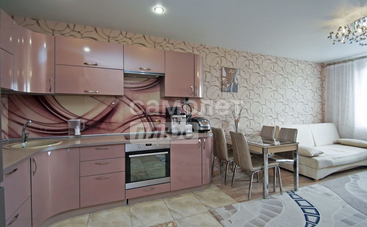 квартира г Омск р-н Кировский пр-кт Комарова 21к/2 фото 3