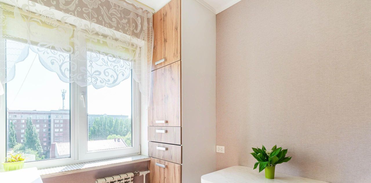 квартира г Омск р-н Кировский ул Дмитриева 4к/2 фото 3