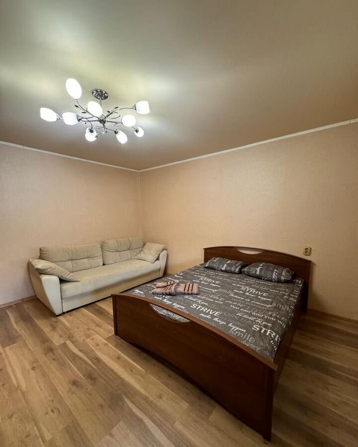 квартира г Челябинск р-н Калининский ул Братьев Кашириных 107 фото 2