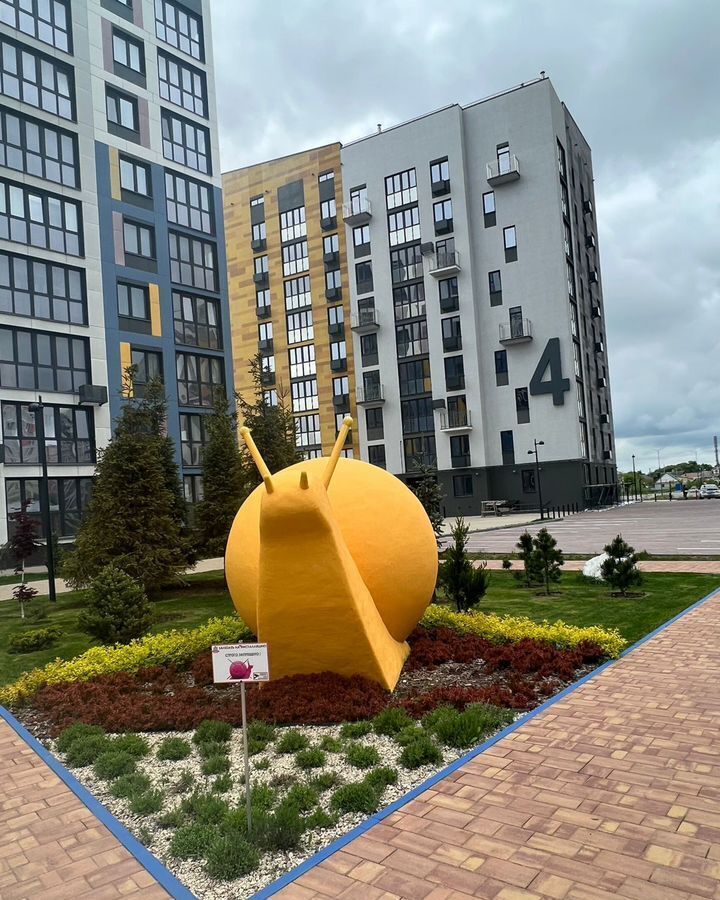 квартира г Брянск р-н Советский ул им. О.С. Визнюка 4 фото 1