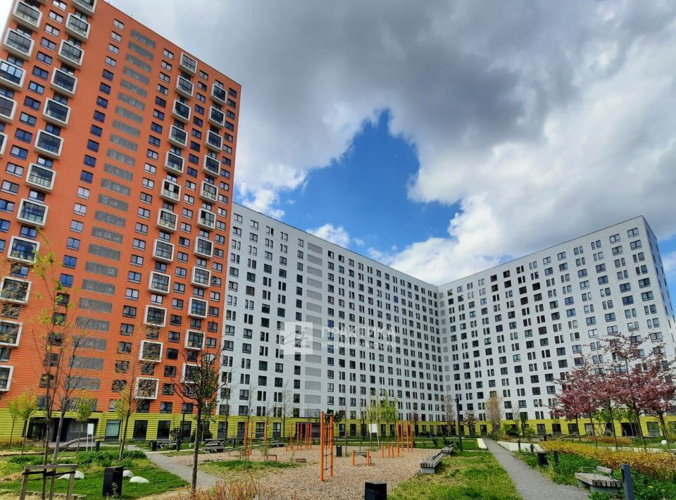 квартира г Москва метро Саларьево ул Саларьевская 10к/2 фото 1