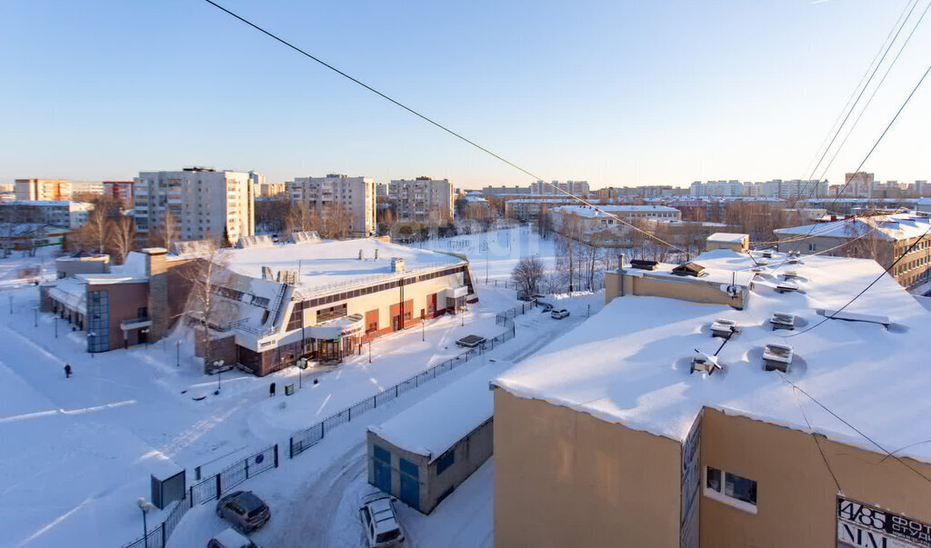 комната г Тобольск мкр 4 29г фото 15